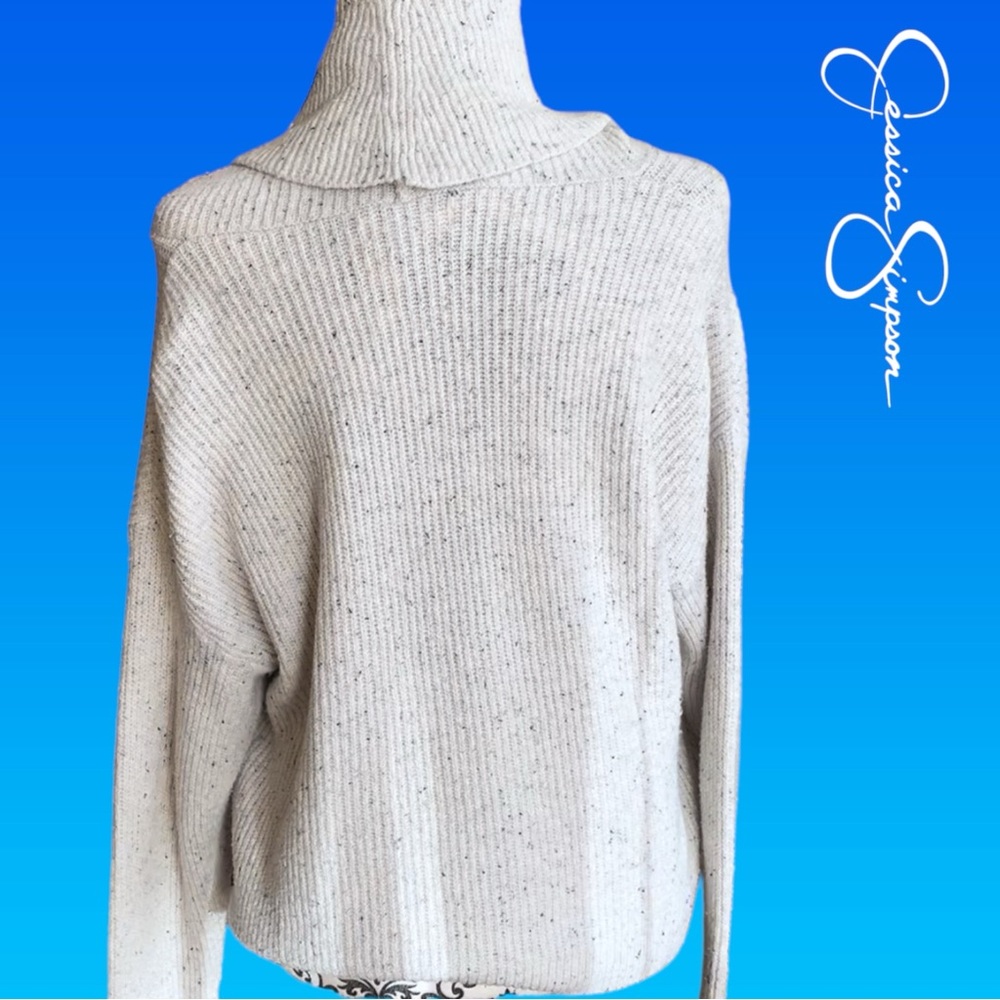 Jessica Simpson beige turtleneck - Picture 4 of 7